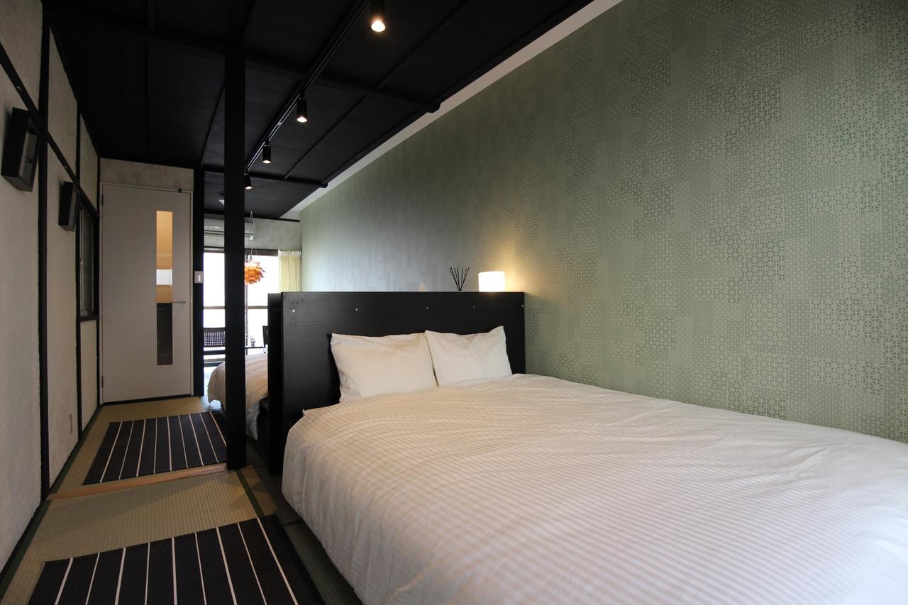 Sekai Hotel Tsuki Осака Екстер'єр фото
